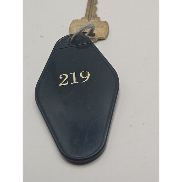 Vintage Hotel Motel Room Key Fob & Key #219 - Picture 11 of 12